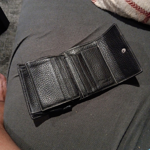 Salvatore Ferragamo Men Leather Wallet - Picture 3 of 9